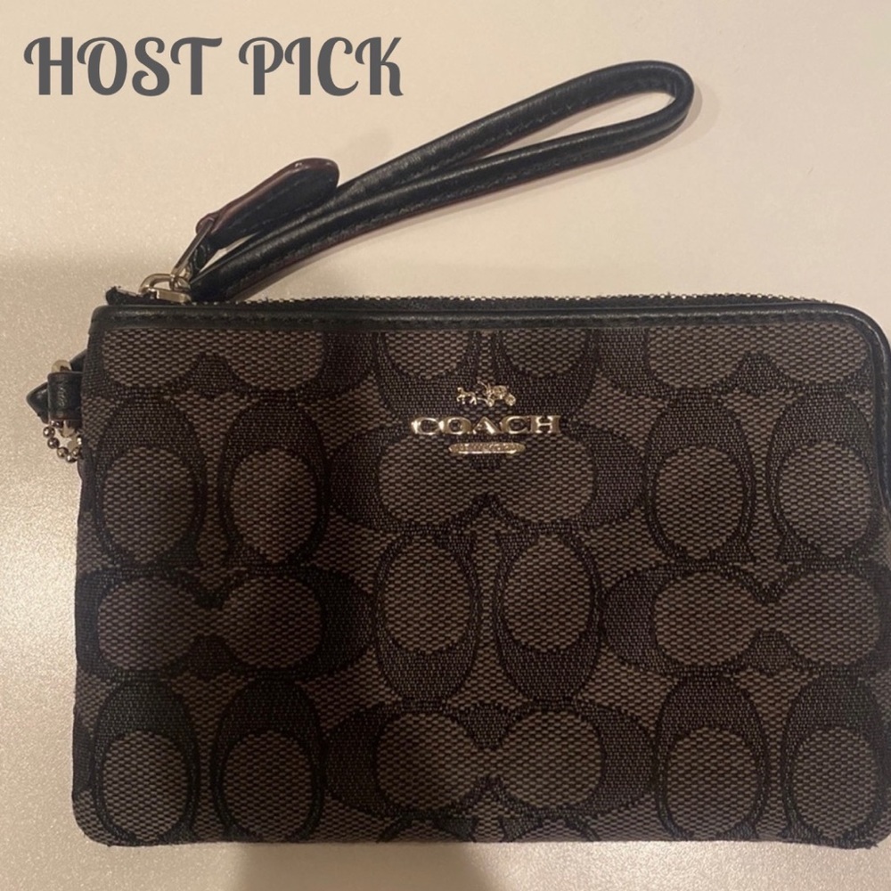 Coach, Small Wristlet